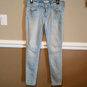 Stretchy skinny jeans